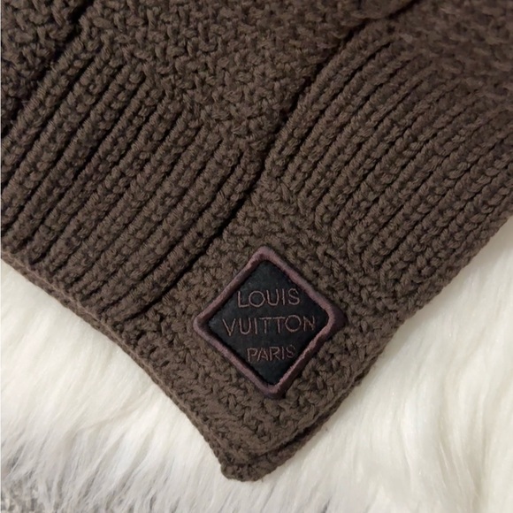 Louis Vuitton Damier Ebene Wool Scarf - Picture 9 of 13